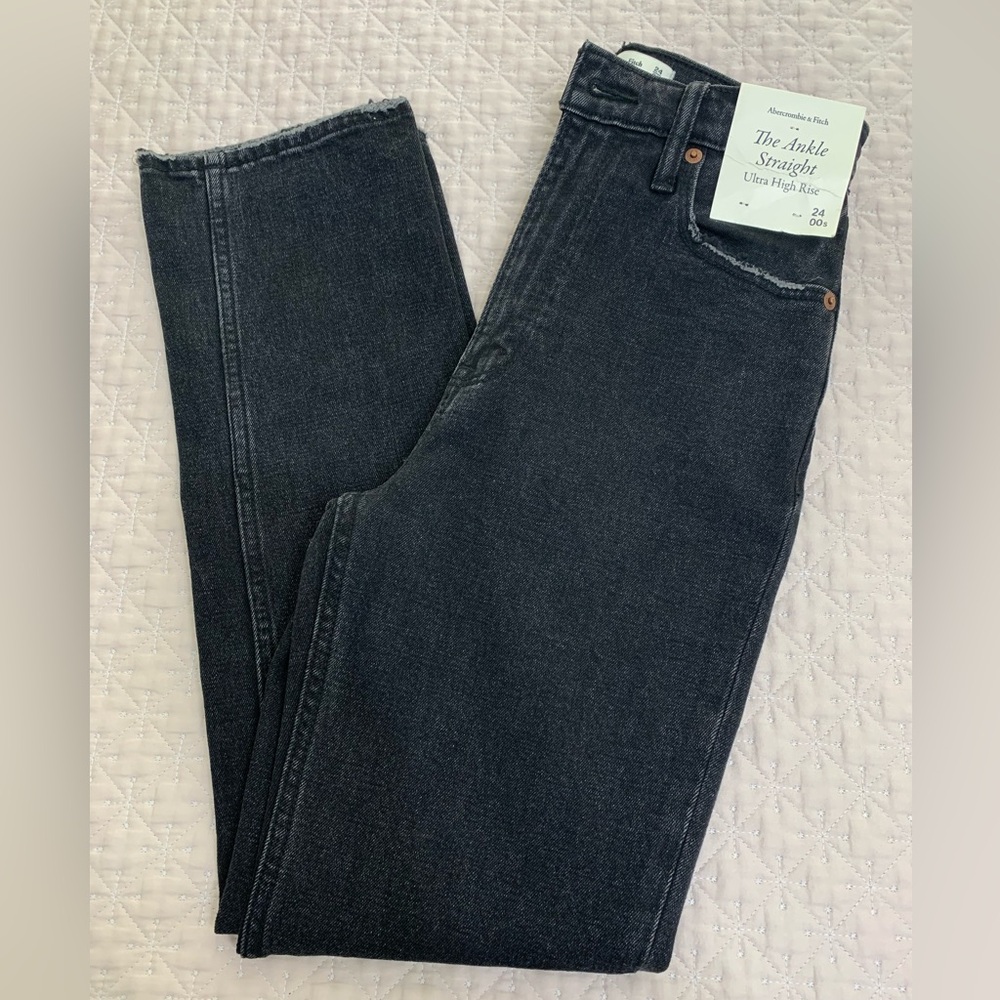 NWT Abercrombie black straight leg jeans